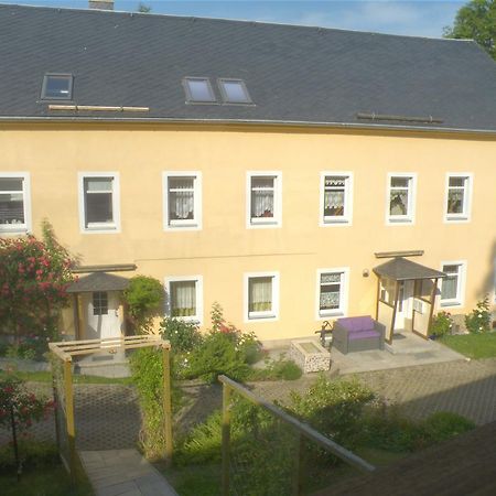 Am Lindenbaum Acomodação com café da manhã Sebnitz Exterior foto